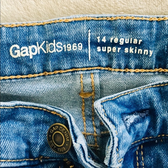 Low Rise Gap Kids Skinny Jeans - Picture 4 of 4